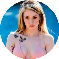 Kimberly Snow model profile page