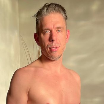 Mick Blue