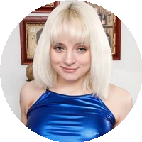 Naomi Nash model profile page