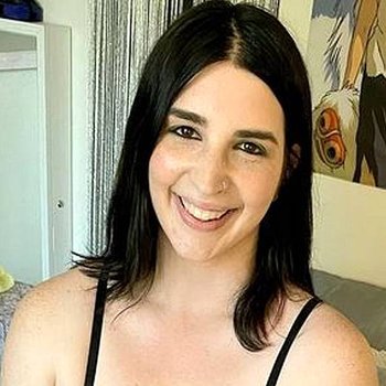 Paige Steele model profile page