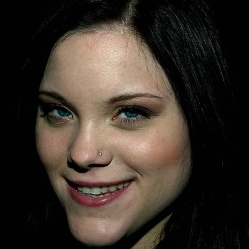 Raina Verene model profile page