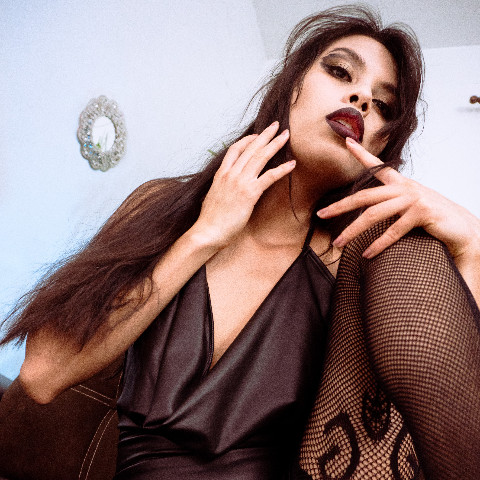 Sammy Corazon model profile page