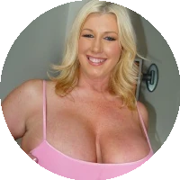 Zoey Andrews model profile page