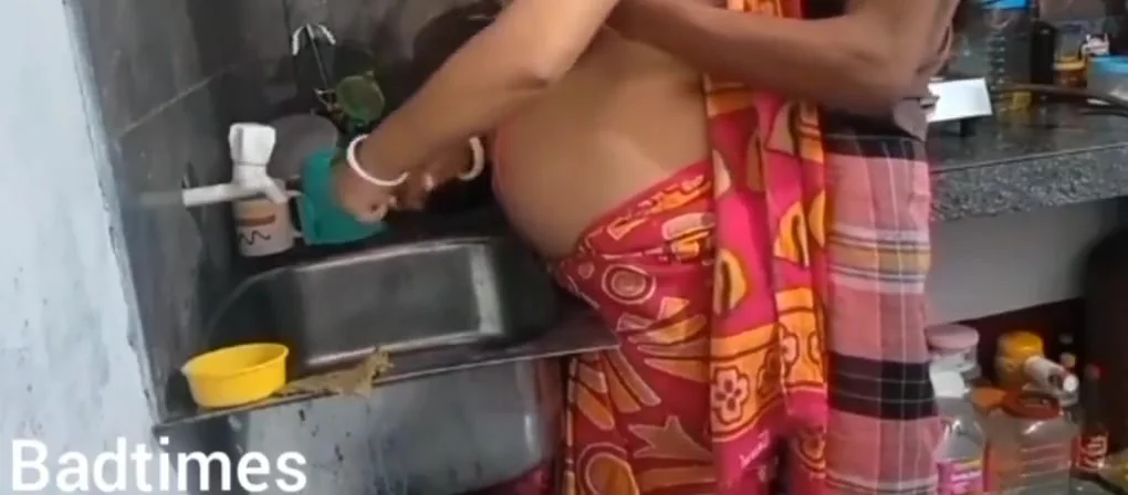 My Sexiest Bhabi In Kitchen Alone. I Cant Control My Self