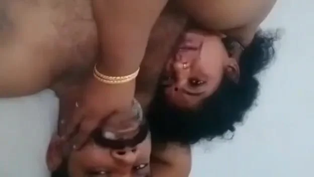 Mature Desi Home Porn Video Of An Unsatisfied Horny Aunty