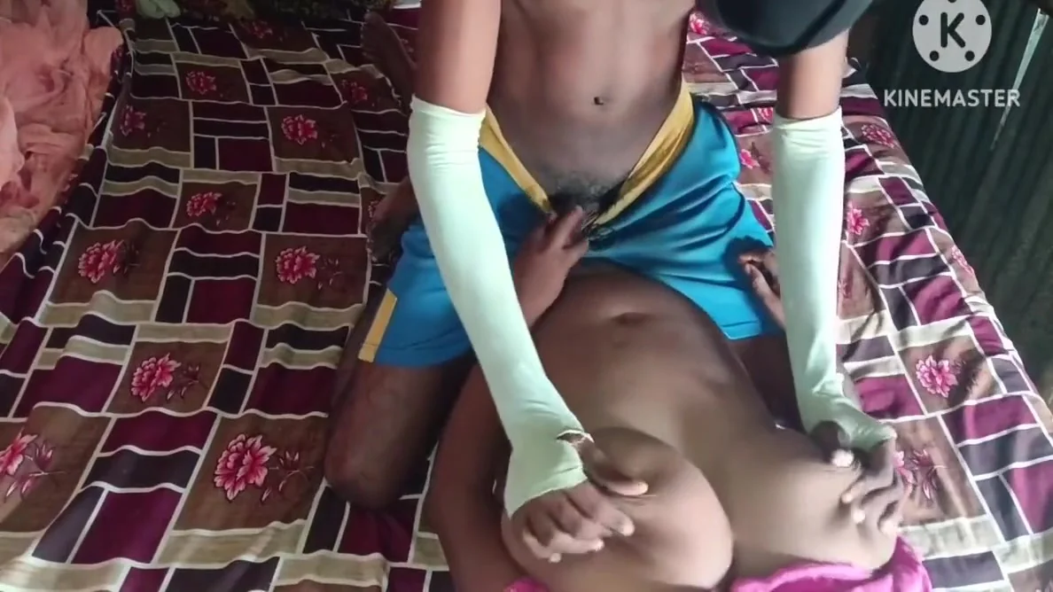 Desi Bhabhi Ki Chudai Ki Bed Per