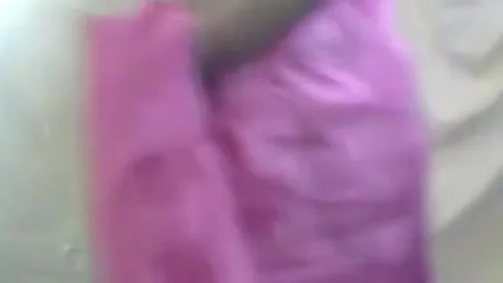 Desi Shruti Indian Hot Babe Exposing Her Big Boobs - Indian Boobs And Hot Indian