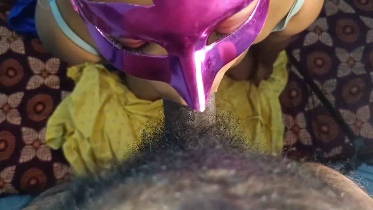 Hot Big Boobs Aunty Giving Best Blowjob