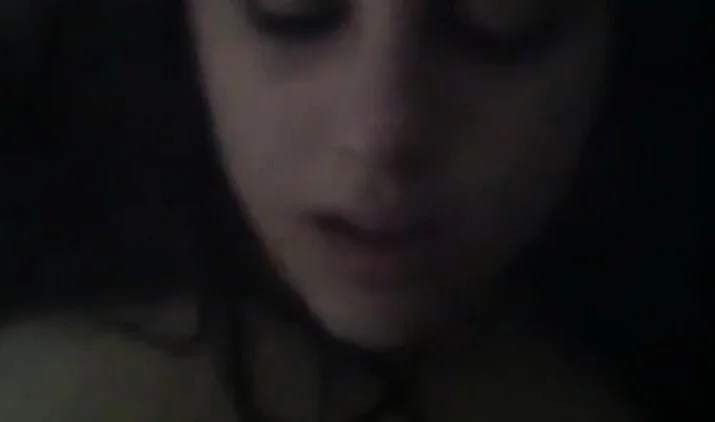 arab comes in his gf mouth