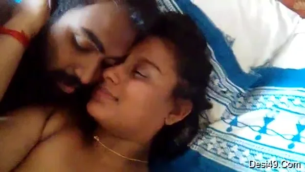 Today Exclusive- Desi Mallu Lover Romance