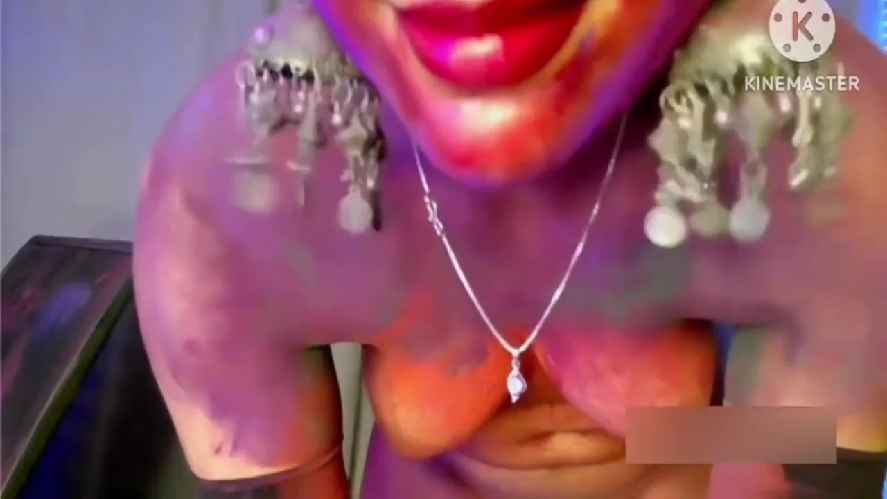 Sonia Bhabhi Roleplay In Holi