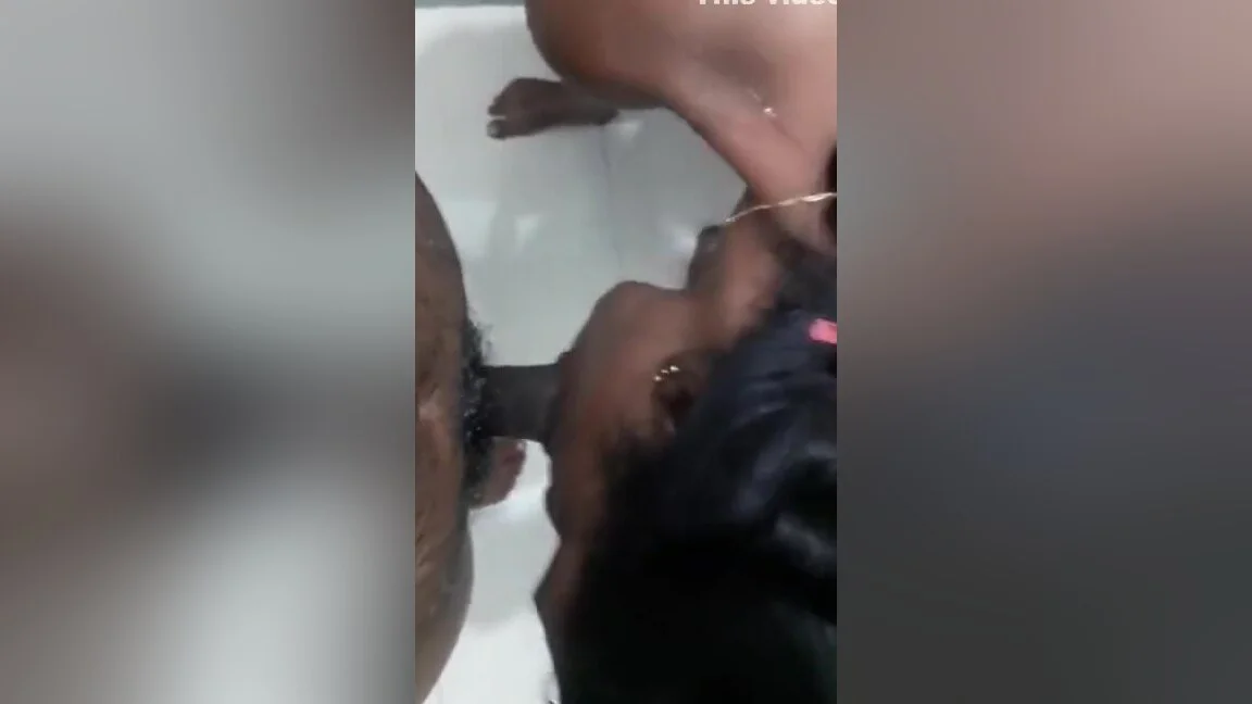 Srilankan Bathroom Sex Video