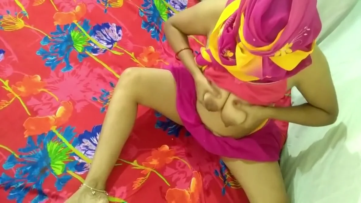 Ganv Me Maami Ko Chodkar Shant Kiya Jab Sab Satgang Me Gye