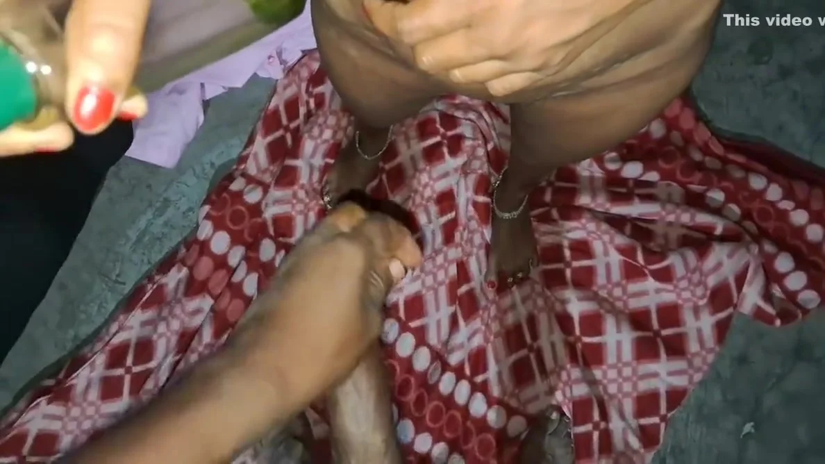 Indian Desi Hauswaif Ki Chudayi Husband Ne Room Me Utah Utah Ke Choda Indian Rani Bhabhi Ki Mast