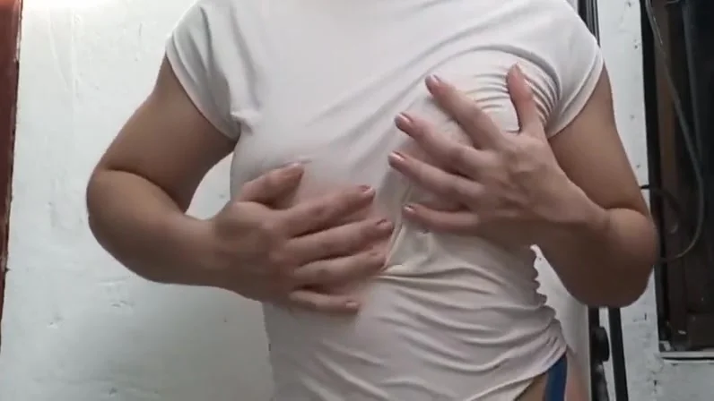 Sexy Very Hot Indian Treats You Without A Bra With A Very Tight And Wet T-shirt Just Like Her Pussy, She Wants You To Get Hard A