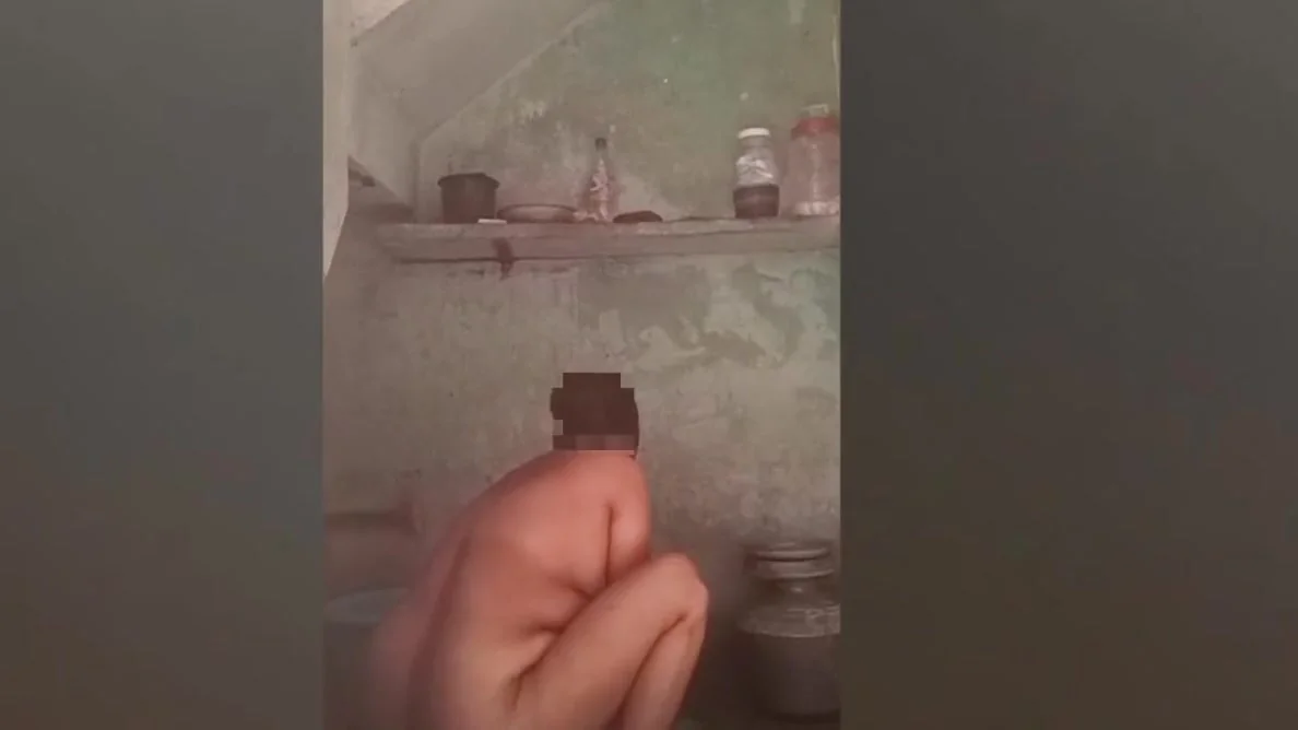 Aunty Bathing And Dress Washing