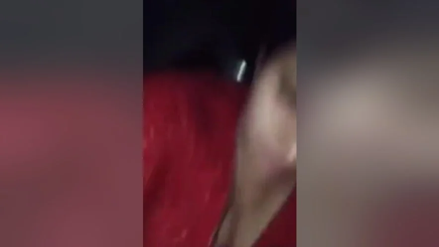 Today Exclusive- Sexy Paki Girl Showing Her Boobs