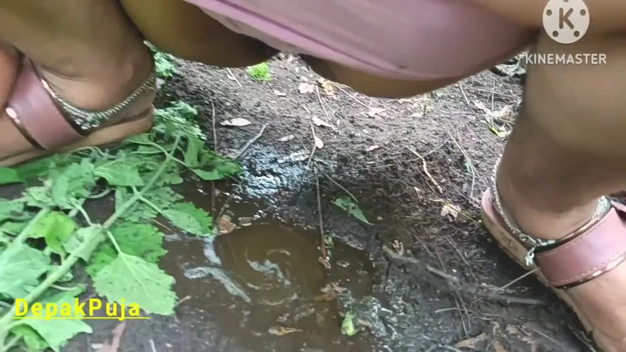 Hindi Sex - Desi Village Girlfriend Boyfriend Went To The Farm And Pressed Her Boobs In The Cotton Field And Showed Her Full Pussy And He Urinated