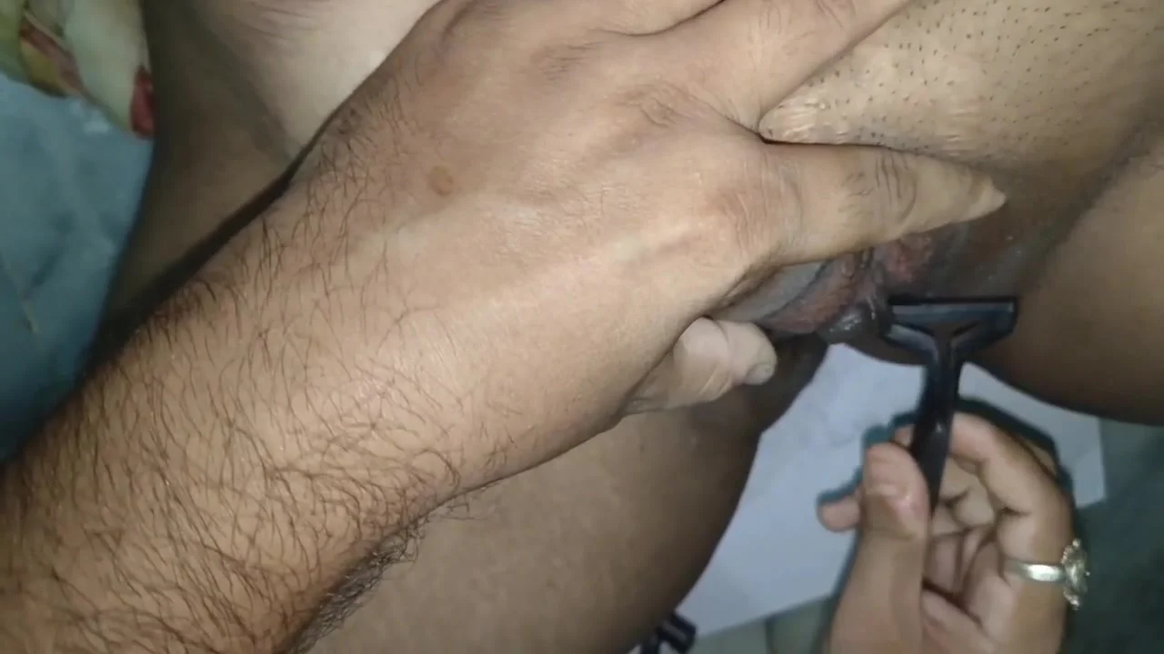 Bhabhi Ne Apne Chut Ko Clean Save Karaya