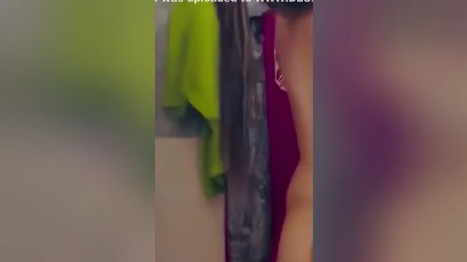 Today Exclusive- Paki Wife Changing Cloths