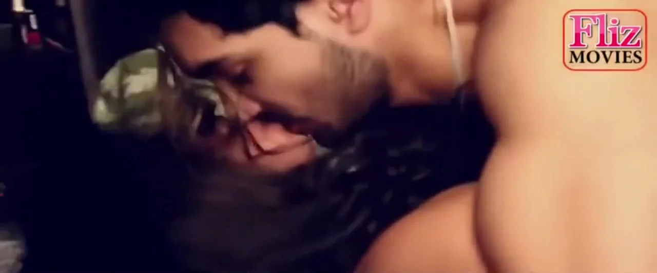 Indian Very Hot And Sexy Figure Romance 2