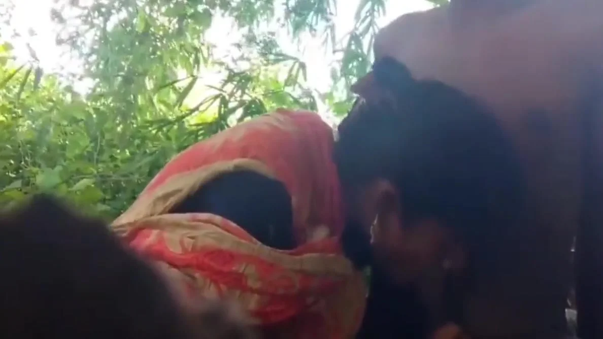 Indian Village Bhabhi Forest Fuck In Outside