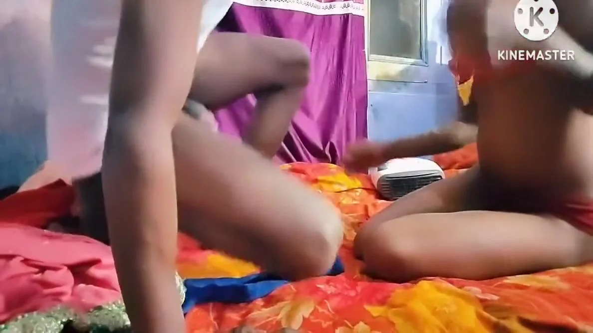 Desi Maidservants Spit