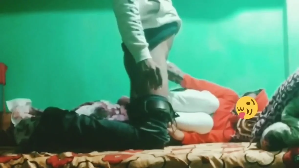 Bengali Boudi In Aaj Phir Mere Se Or Gand Marwa Li