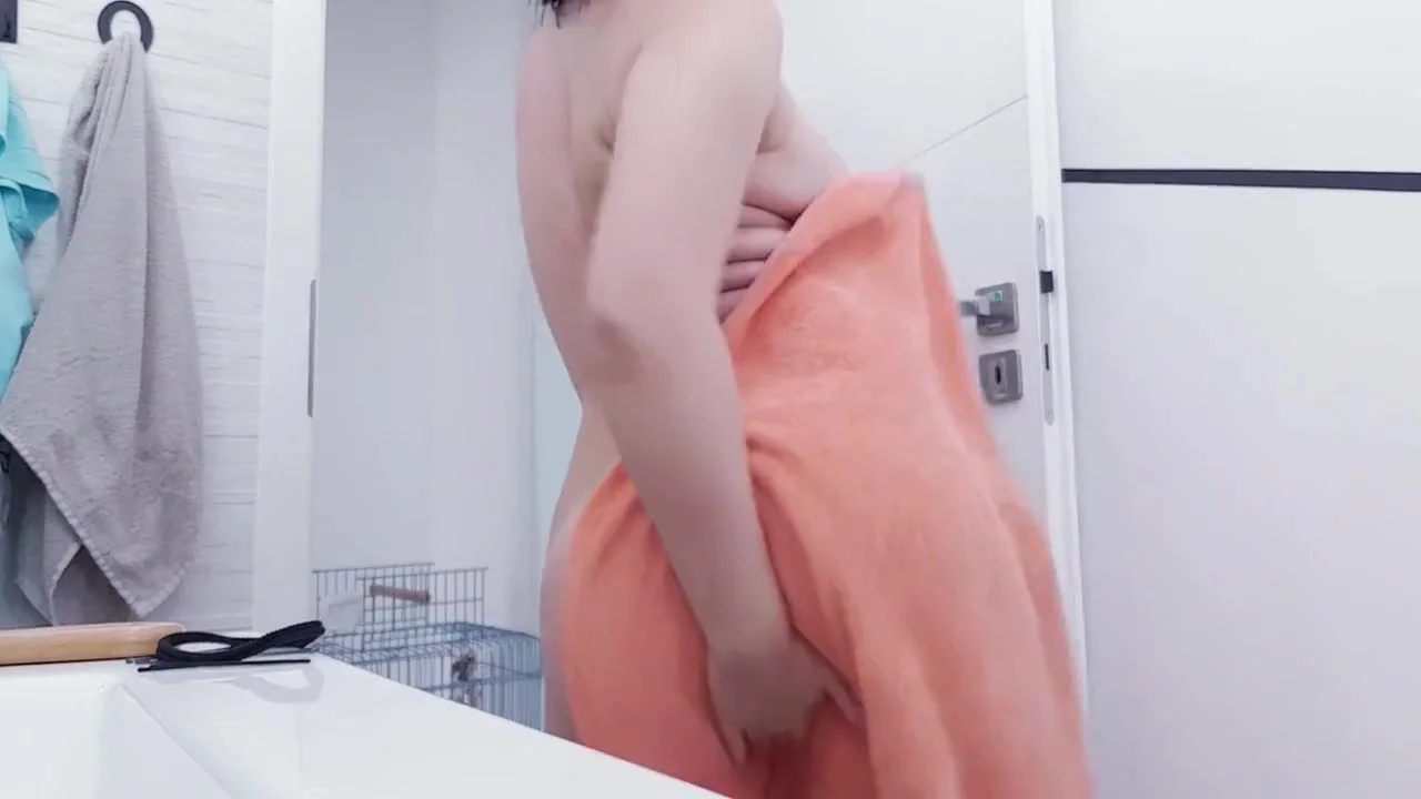 My First Squirt!! teen 18+ Cum So Hard!! I Want Again With Your Penis!