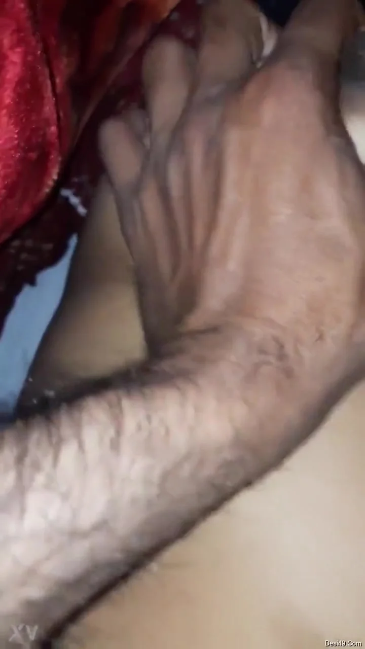 Today Exclusive- Desi Bhabhi Boobs Pressing And Fucked