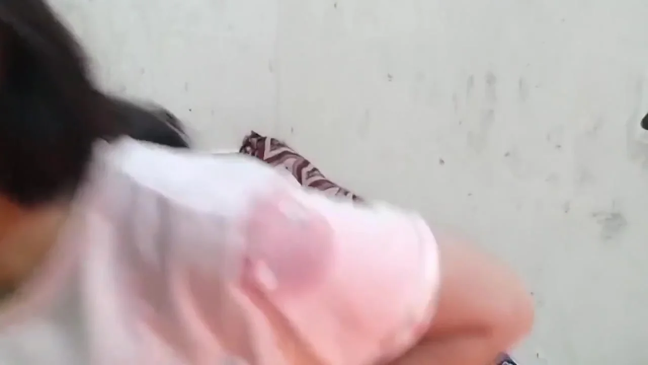 Desi Aunty Ne Apni Wife Samjh Kar Pel Diya