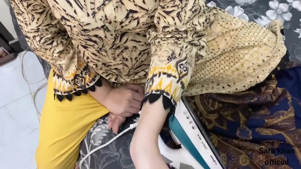 Cheating Stepmom Fucks Her Stepson After He Knows The Truth(hindi Audio)