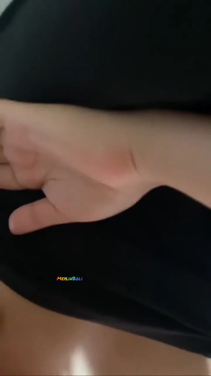 18 Year Old Cheats On Her Boyfriend With His Best Friend Because He Takes Her To Eat In His Car Homemade Video Rral