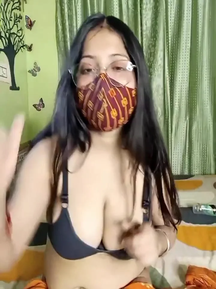 18 Years In Lisa Bhabhi Hard Pussy Pamping Licking