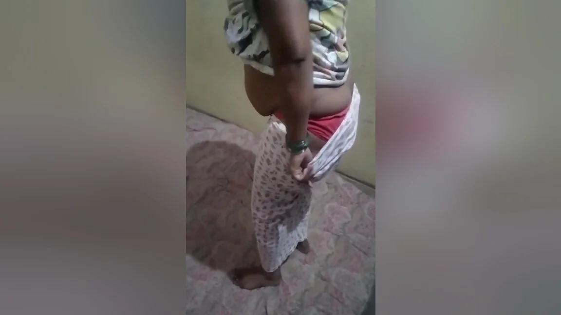 Chori Chori Se Pooja Chut Me Ungali Kar Rahe He