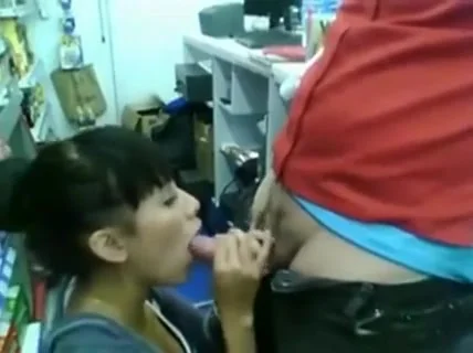 Xxx Sex Videos Of Assamese Girl Giving To Delhi Store Owner