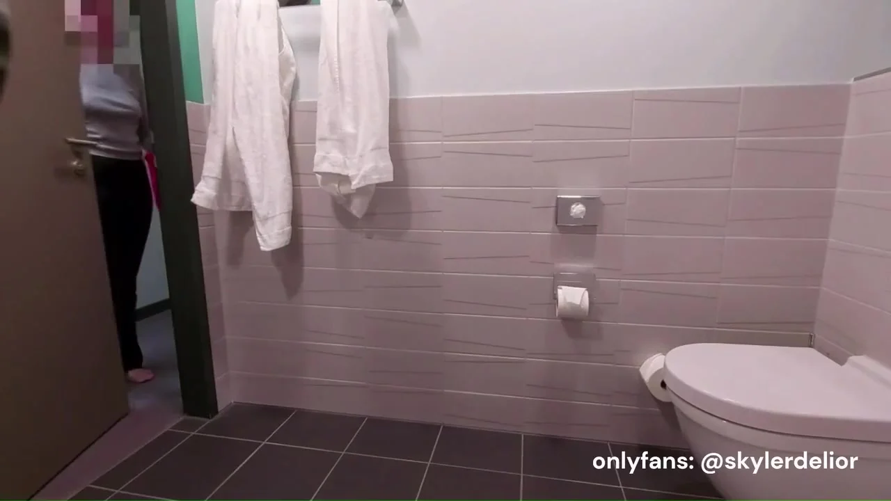 My Indian Friend Asked Me To Be His Valentine, I Agreed And We Fucked The Whole Night