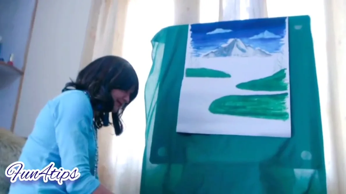 She Loves Painting And Bbc