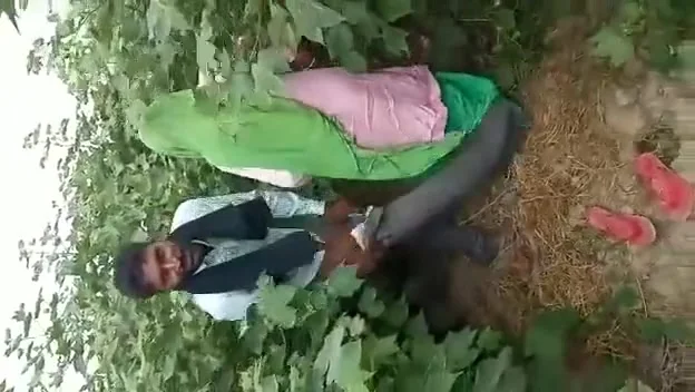 Exclusive- Desi Randi Caught By Village People While Sex With Customer