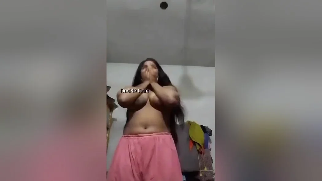 Today Exclusive -cute Bangla Girl Shows Her Boobs