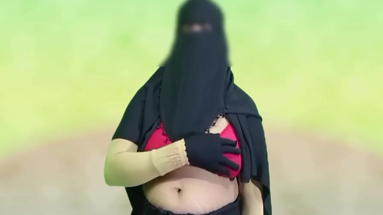 Sunny Leone - Indian Superstar Queen