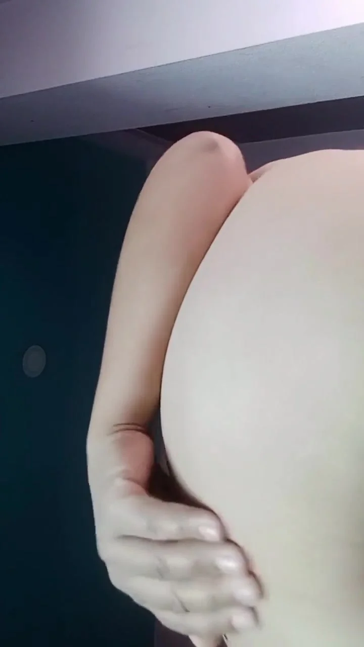 Pussy Get Closer To Squirt