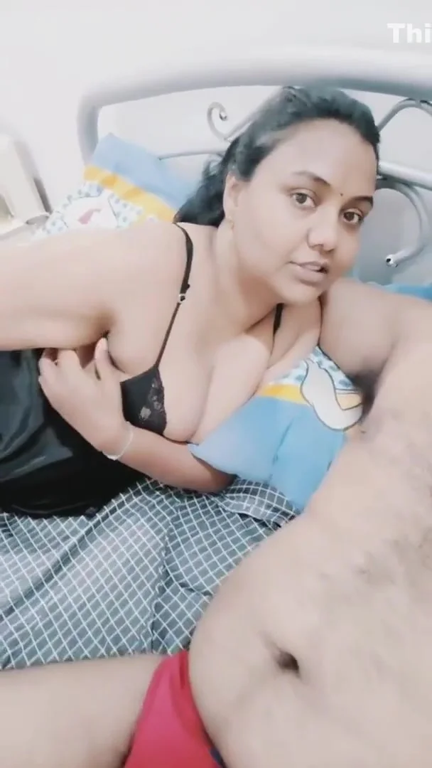 Super Cute Tamil Wife Exposed By Hubby