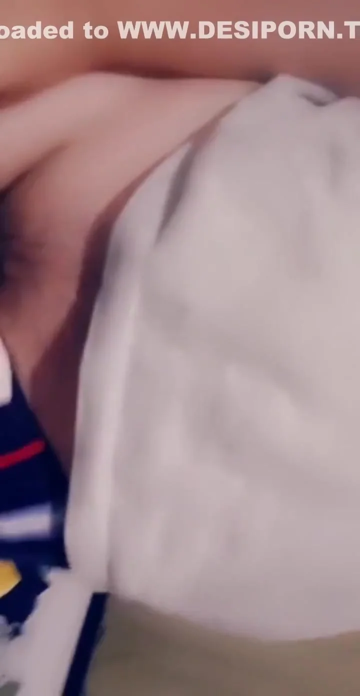 Sexy Beautiful Indian Girl Showing Hairy Pussy