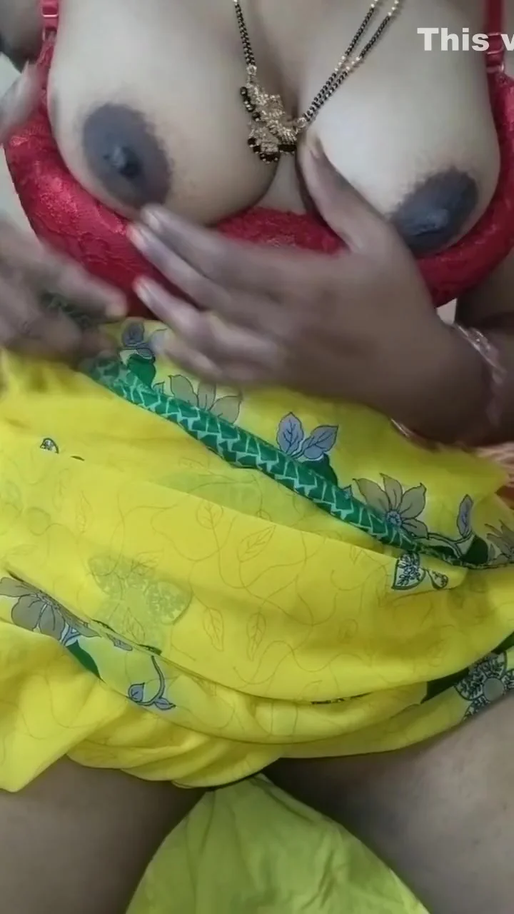 Hot Sexy Stepsister Boobs Show