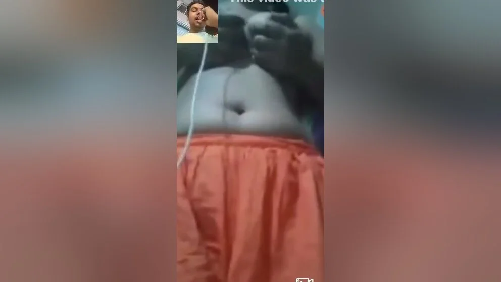 Desi Girl Showing Her Boobs On Video Call