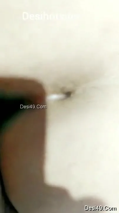 Exclusive- Sexy Big Ass Bhabhi Hard Fucked By Hubby