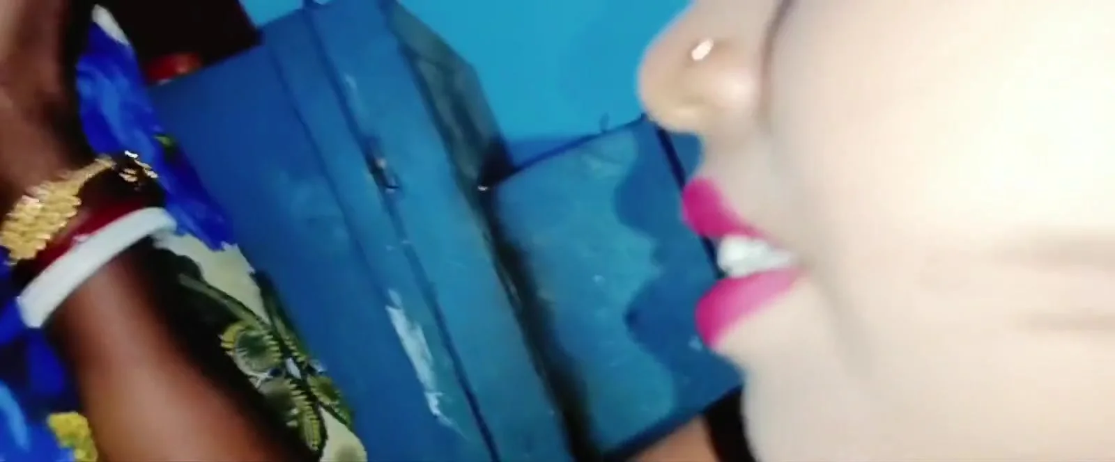 Sali Ne Ke Bara Ko Chus Chus Ke Lal Kordiya Baad Me Chudne Laga - Ja Ja And Father In-law