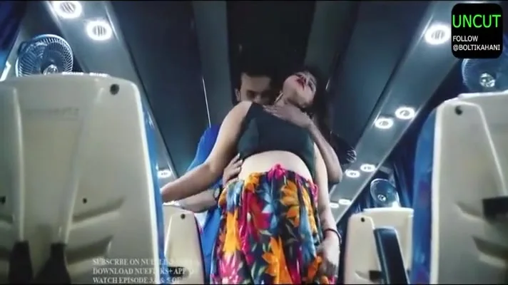 Chalti Bus Me Bhabhi Ki Chuday