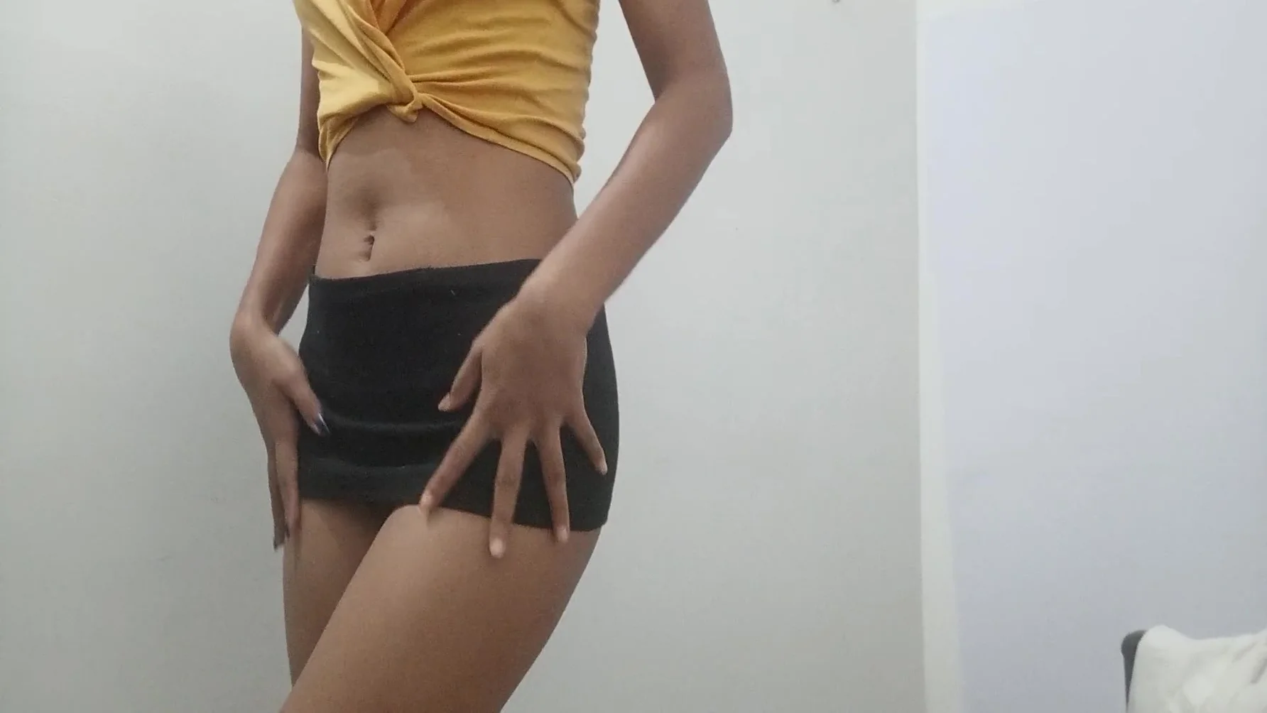 Horny With Big Pussy Lips Orgasms